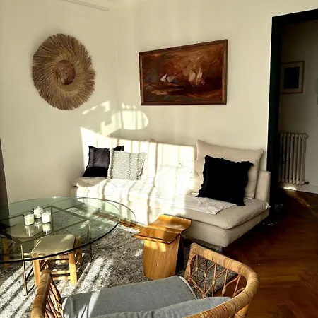 Proche Cambronne Apartment