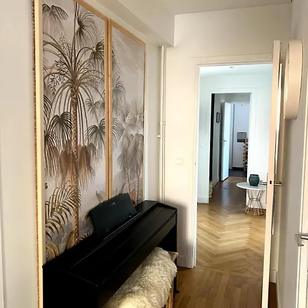 Proche Cambronne Apartment